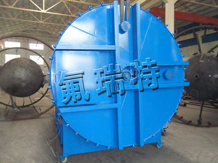 鋼襯塑儲罐、反應釜